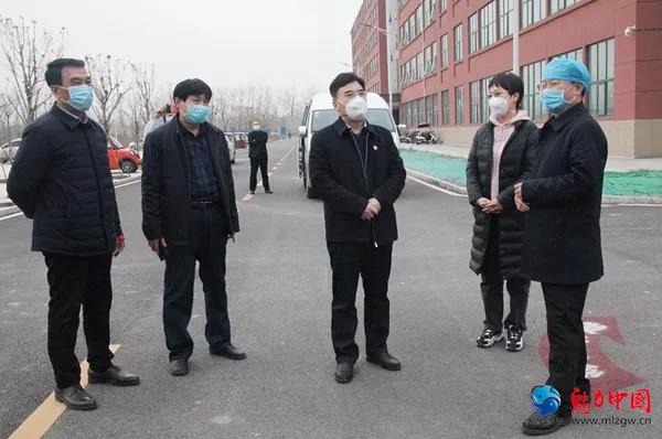 驻马店市驿城区委书记、区长毕启民看望慰问市第一人民医院医务工作者