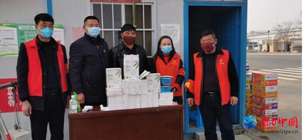 疫情无情人有情  刘阁社区爱心人士踊捐赠