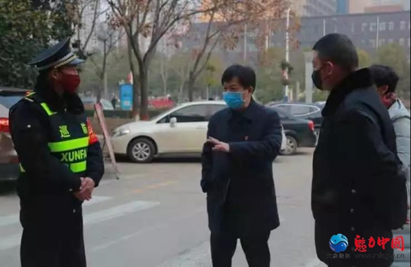 驻马店市委常委、市纪委书记、市监委主任李成宽暗访检查疫情防控工作落实情况