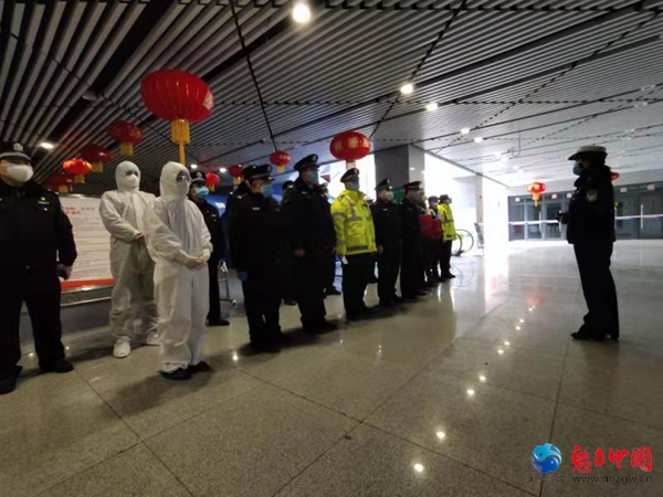 驻马店市公安局西园分局干警抗击疫情奋战第一线