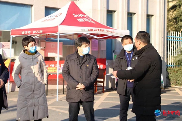 驻马店市委常委、市纪委书记、市监委主任李成宽到泌阳县暗访检查疫情防控工作