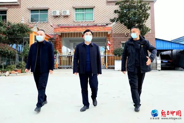 驻马店市驿城区委书记、区长毕启民深入辖区重点场所暗访检查疫情防控工作
